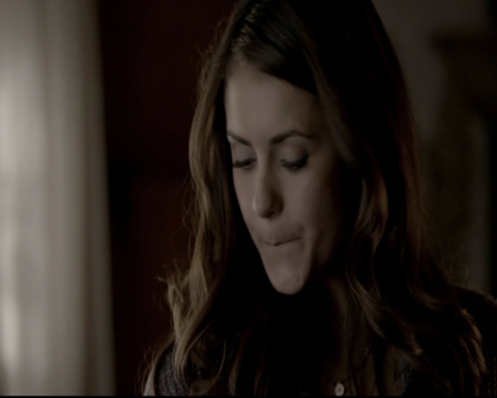 VampireDiariesWorld-dot-org_5x20WhatLiesBeneath0560.jpg