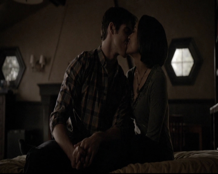 VampireDiariesWorld-dot-org_5x20WhatLiesBeneath0610.jpg VampireDiariesWorld-dot-org_5x20WhatLiesBeneath0610.jpg