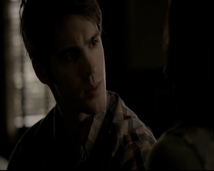 VampireDiariesWorld-dot-org_5x20WhatLiesBeneath0619.jpg
