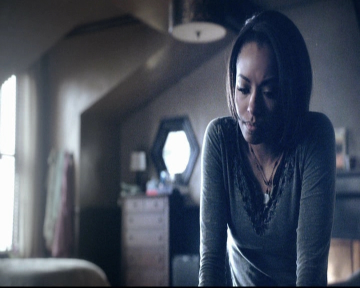 VampireDiariesWorld-dot-org_5x20WhatLiesBeneath0639.jpg