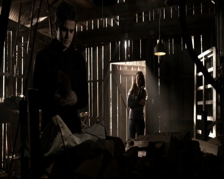 VampireDiariesWorld-dot-org_5x20WhatLiesBeneath0724.jpg