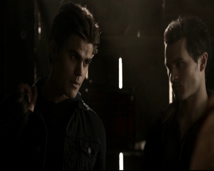 VampireDiariesWorld-dot-org_5x20WhatLiesBeneath0728.jpg