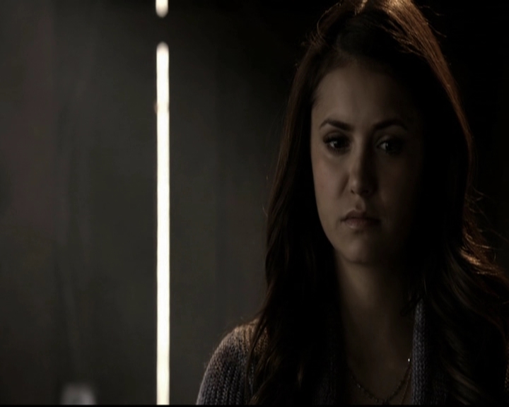 VampireDiariesWorld-dot-org_5x20WhatLiesBeneath0732.jpg