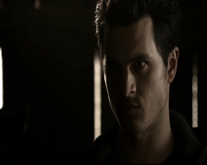 VampireDiariesWorld-dot-org_5x20WhatLiesBeneath0738.jpg