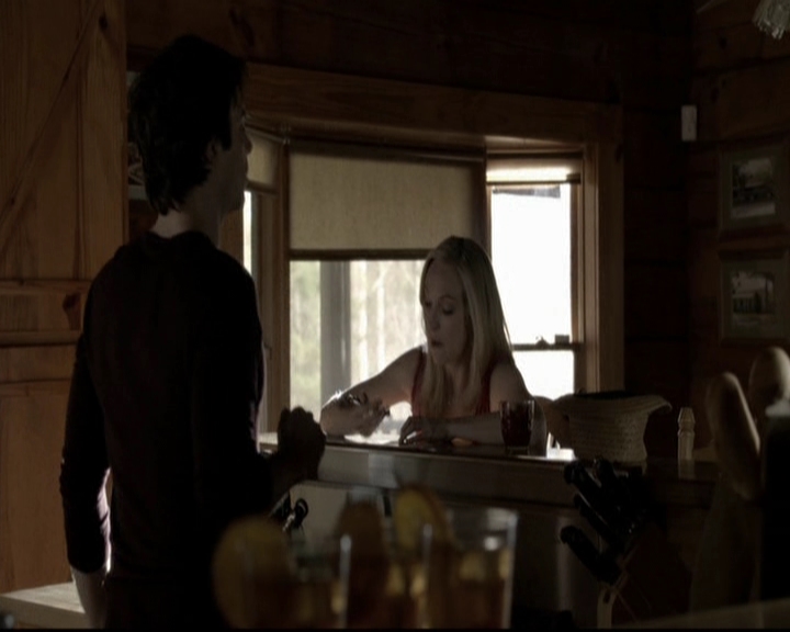 VampireDiariesWorld-dot-org_5x20WhatLiesBeneath0772.jpg