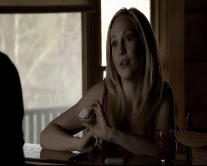 VampireDiariesWorld-dot-org_5x20WhatLiesBeneath0787.jpg