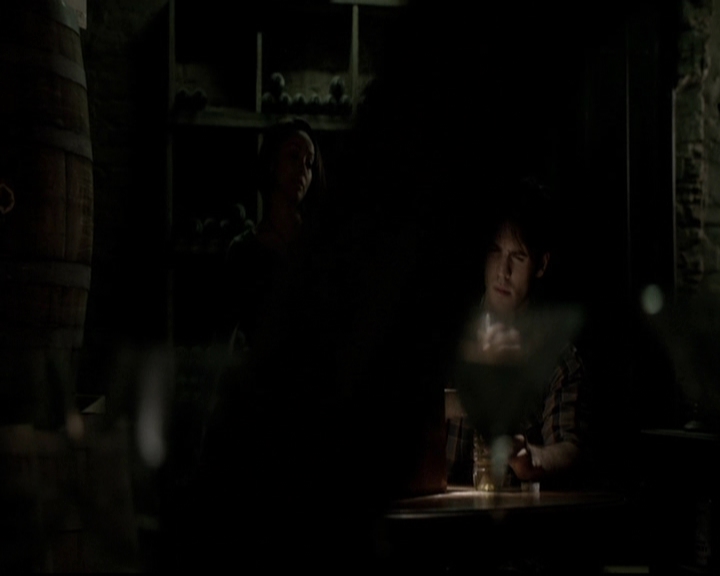 VampireDiariesWorld-dot-org_5x20WhatLiesBeneath0868.jpg
