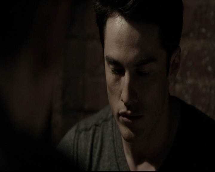 VampireDiariesWorld-dot-org_5x20WhatLiesBeneath0935.jpg