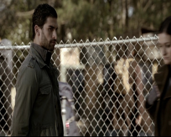VampireDiariesWorld-dot-org_5x20WhatLiesBeneath0975.jpg
