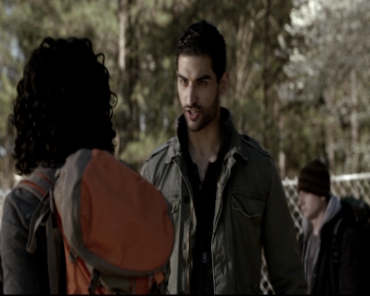 VampireDiariesWorld-dot-org_5x20WhatLiesBeneath0981.jpg
