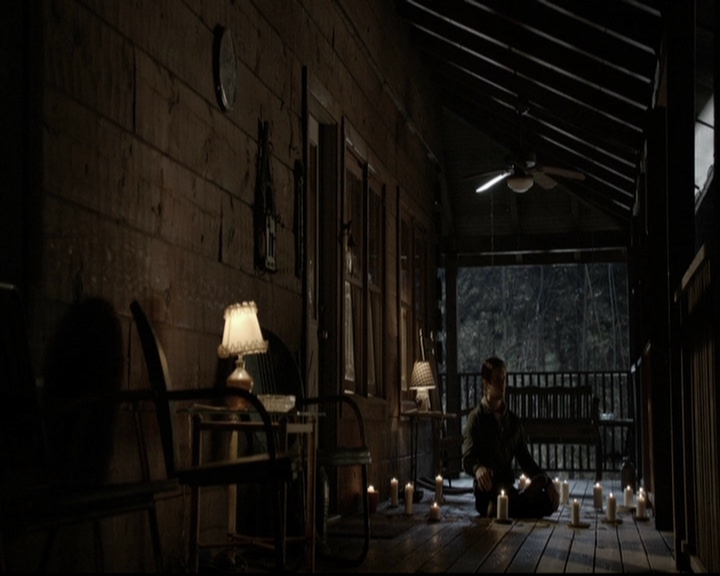 VampireDiariesWorld-dot-org_5x20WhatLiesBeneath1015.jpg