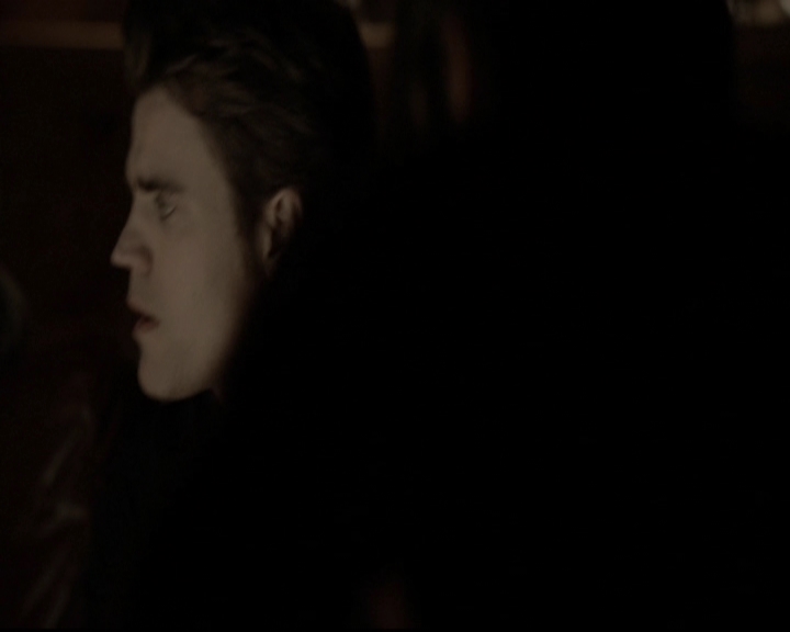 VampireDiariesWorld-dot-org_5x20WhatLiesBeneath1139.jpg
