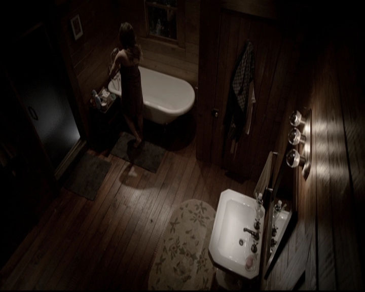 VampireDiariesWorld-dot-org_5x20WhatLiesBeneath1149.jpg