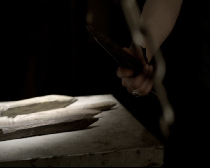 VampireDiariesWorld-dot-org_5x20WhatLiesBeneath1270.jpg VampireDiariesWorld-dot-org_5x20WhatLiesBeneath1270.jpg