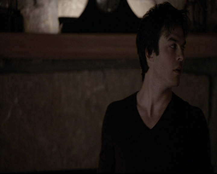 VampireDiariesWorld-dot-org_5x20WhatLiesBeneath1407.jpg