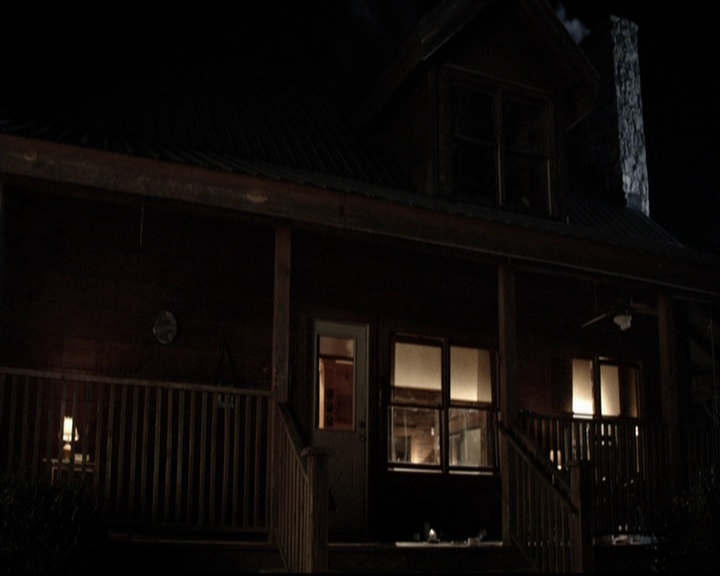 VampireDiariesWorld-dot-org_5x20WhatLiesBeneath1475.jpg VampireDiariesWorld-dot-org_5x20WhatLiesBeneath1475.jpg