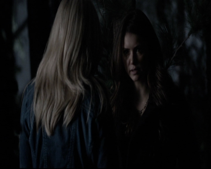 VampireDiariesWorld-dot-org_5x20WhatLiesBeneath1514.jpg