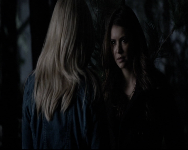 VampireDiariesWorld-dot-org_5x20WhatLiesBeneath1515.jpg