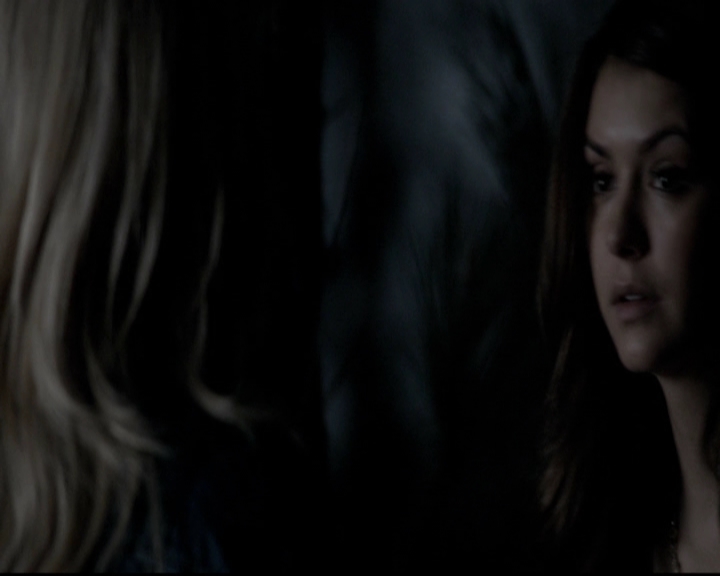 VampireDiariesWorld-dot-org_5x20WhatLiesBeneath1530.jpg