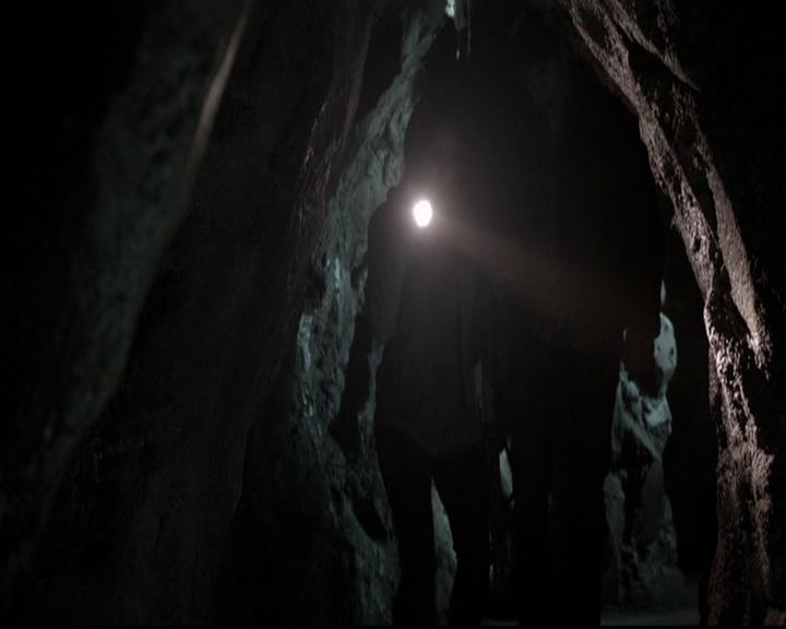 VampireDiariesWorld-dot-org_5x20WhatLiesBeneath1581.jpg VampireDiariesWorld-dot-org_5x20WhatLiesBeneath1581.jpg