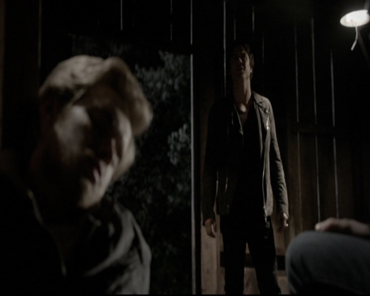 VampireDiariesWorld-dot-org_5x20WhatLiesBeneath1652.jpg