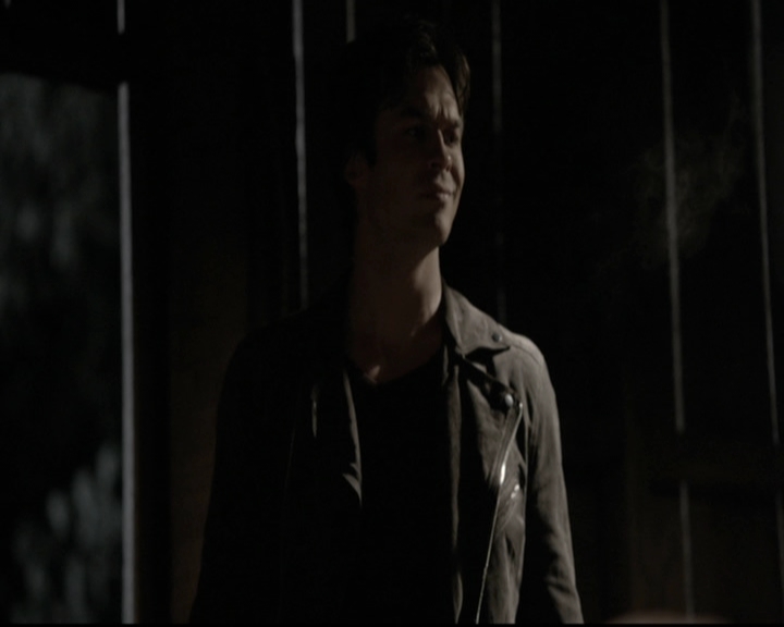 VampireDiariesWorld-dot-org_5x20WhatLiesBeneath1655.jpg