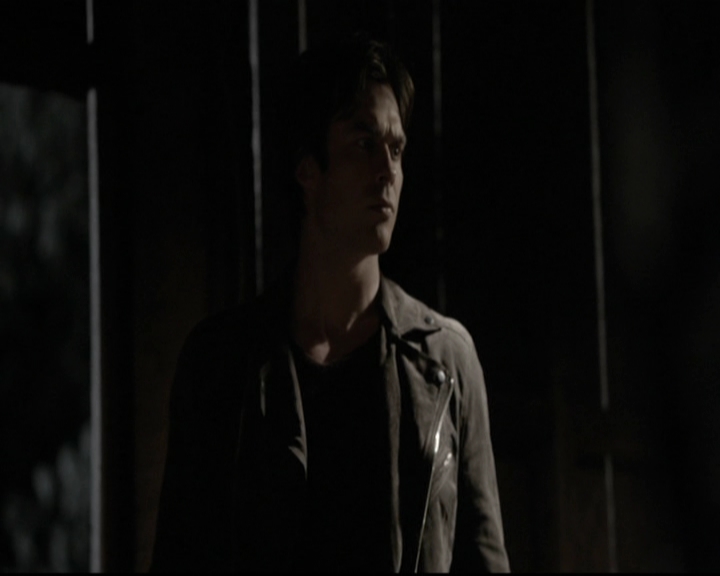 VampireDiariesWorld-dot-org_5x20WhatLiesBeneath1656.jpg