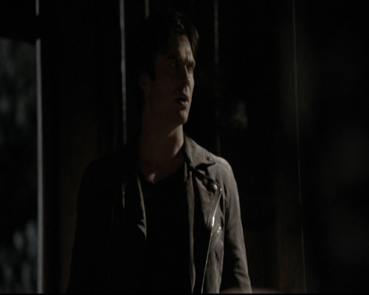 VampireDiariesWorld-dot-org_5x20WhatLiesBeneath1657.jpg