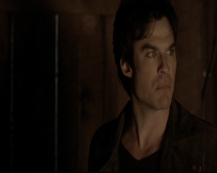 VampireDiariesWorld-dot-org_5x20WhatLiesBeneath1683.jpg