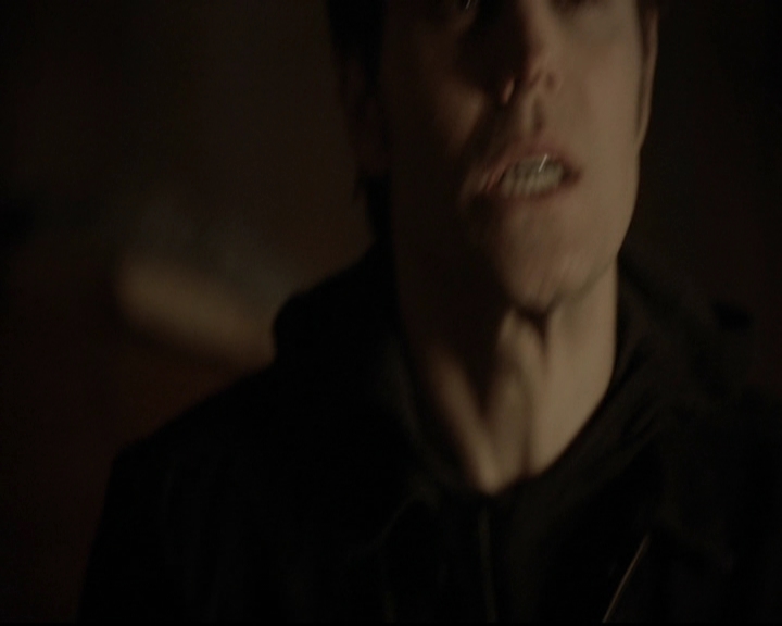 VampireDiariesWorld-dot-org_5x20WhatLiesBeneath1684.jpg