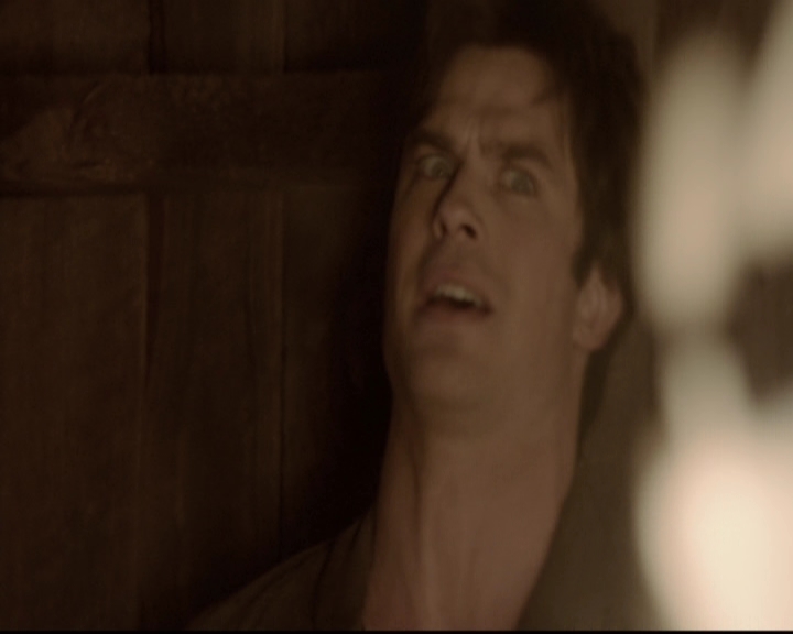 VampireDiariesWorld-dot-org_5x20WhatLiesBeneath1700.jpg