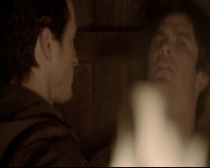 VampireDiariesWorld-dot-org_5x20WhatLiesBeneath1715.jpg