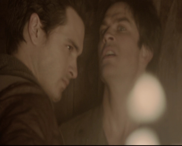 VampireDiariesWorld-dot-org_5x20WhatLiesBeneath1720.jpg