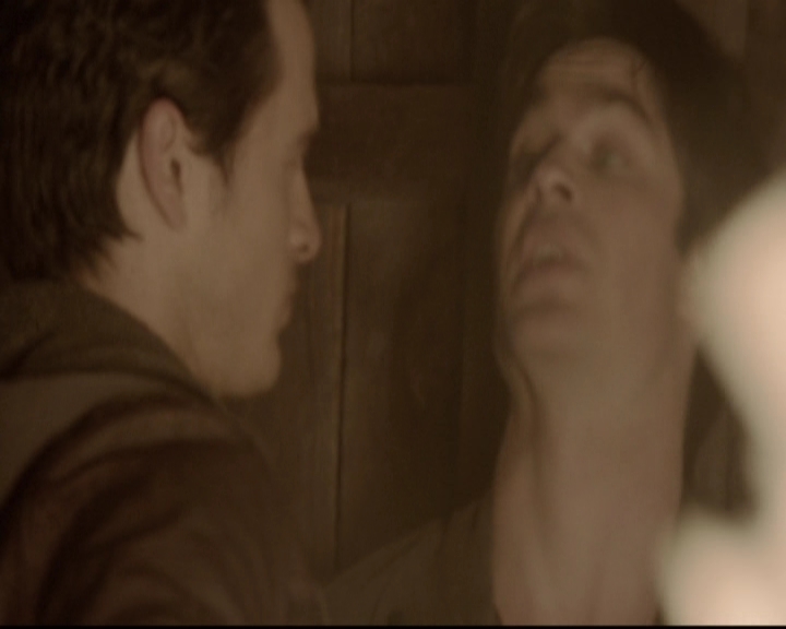 VampireDiariesWorld-dot-org_5x20WhatLiesBeneath1728.jpg