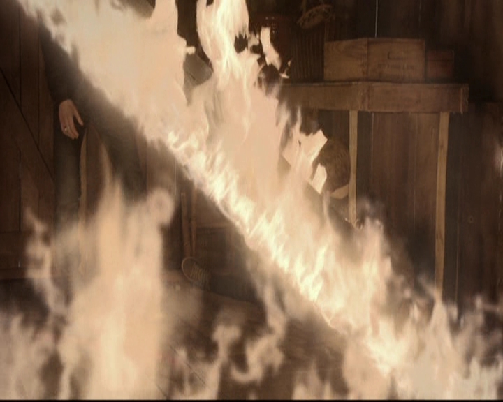 VampireDiariesWorld-dot-org_5x20WhatLiesBeneath1733.jpg