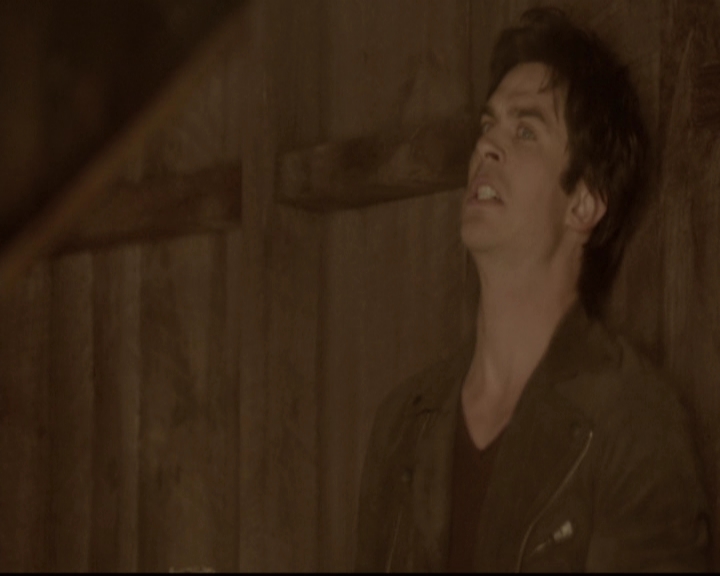 VampireDiariesWorld-dot-org_5x20WhatLiesBeneath1744.jpg