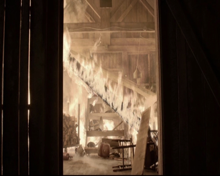 VampireDiariesWorld-dot-org_5x20WhatLiesBeneath1775.jpg VampireDiariesWorld-dot-org_5x20WhatLiesBeneath1775.jpg