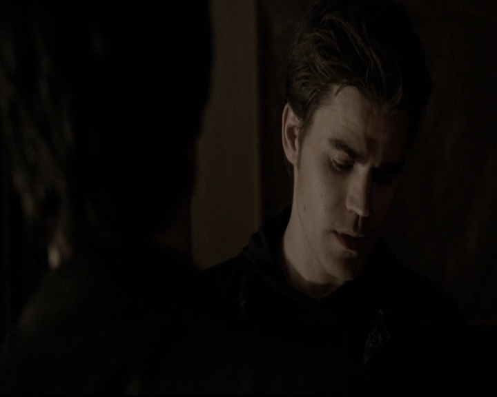 VampireDiariesWorld-dot-org_5x20WhatLiesBeneath1897.jpg