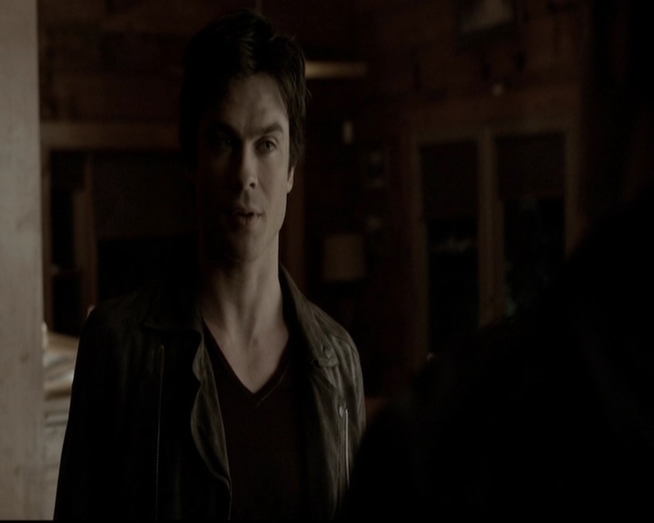 VampireDiariesWorld-dot-org_5x20WhatLiesBeneath1904.jpg