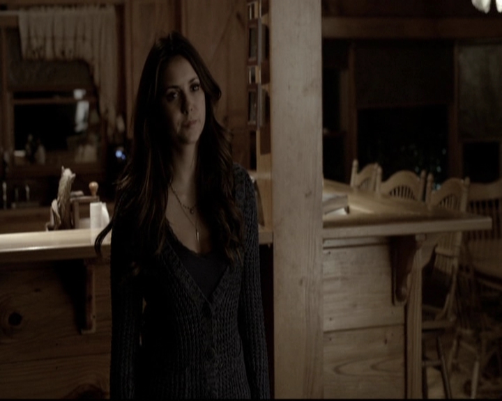 VampireDiariesWorld-dot-org_5x20WhatLiesBeneath1912.jpg