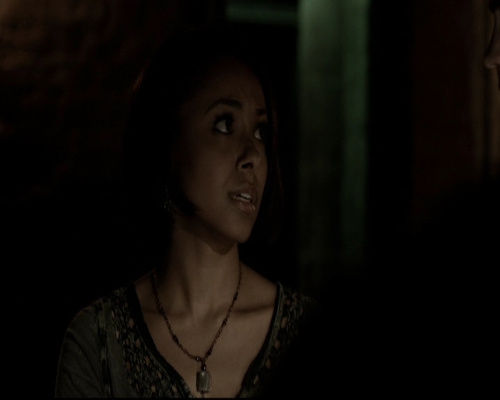 VampireDiariesWorld-dot-org_5x20WhatLiesBeneath1934.jpg VampireDiariesWorld-dot-org_5x20WhatLiesBeneath1934.jpg