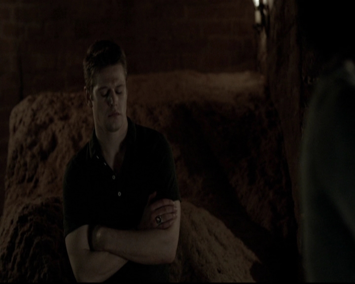 VampireDiariesWorld-dot-org_5x20WhatLiesBeneath1937.jpg