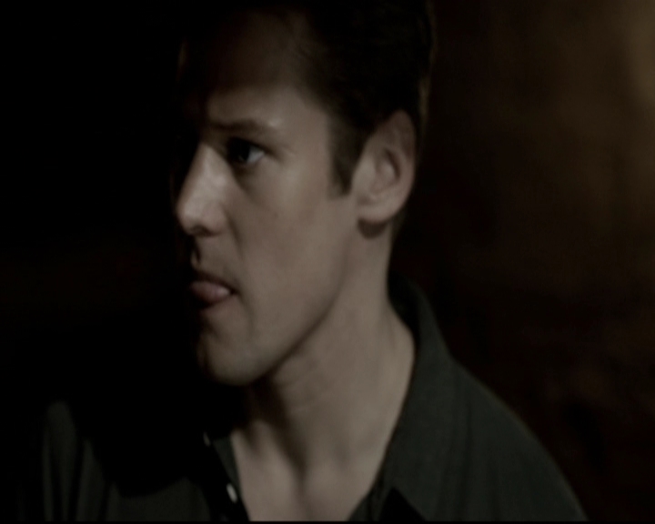 VampireDiariesWorld-dot-org_5x20WhatLiesBeneath1956.jpg