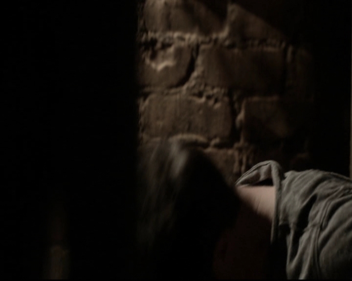 VampireDiariesWorld-dot-org_5x20WhatLiesBeneath1964.jpg