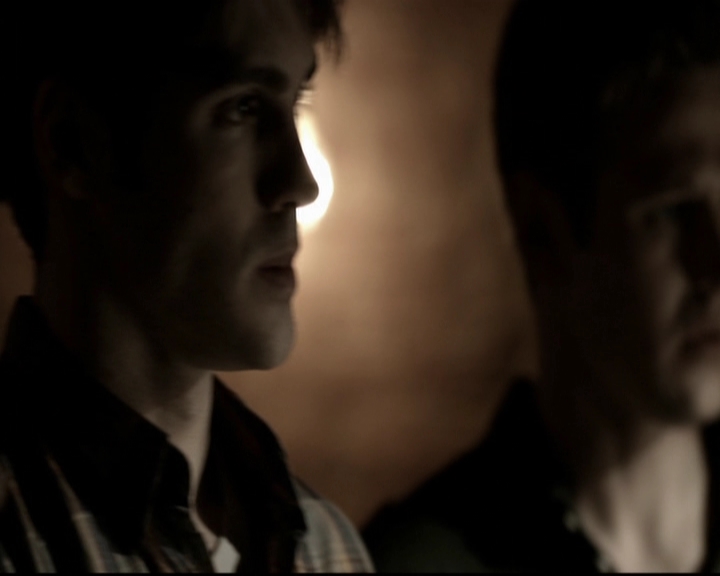 VampireDiariesWorld-dot-org_5x20WhatLiesBeneath2026.jpg