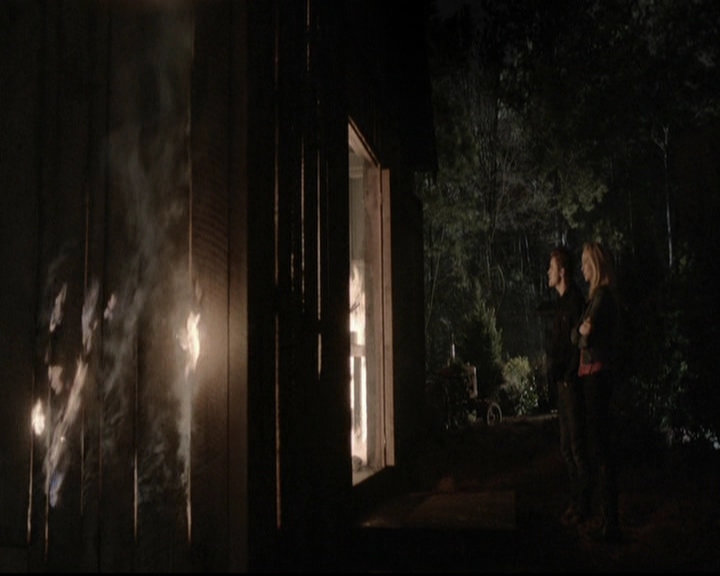 VampireDiariesWorld-dot-org_5x20WhatLiesBeneath2054.jpg