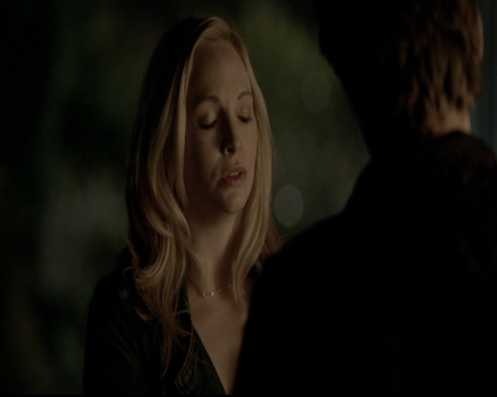 VampireDiariesWorld-dot-org_5x20WhatLiesBeneath2067.jpg