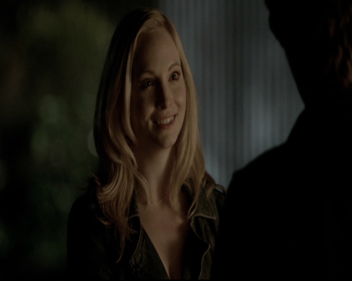 VampireDiariesWorld-dot-org_5x20WhatLiesBeneath2070.jpg