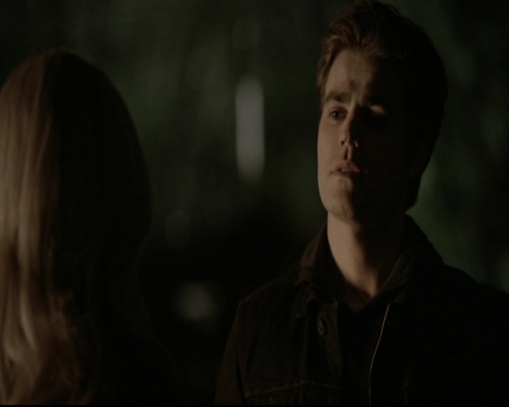 VampireDiariesWorld-dot-org_5x20WhatLiesBeneath2082.jpg