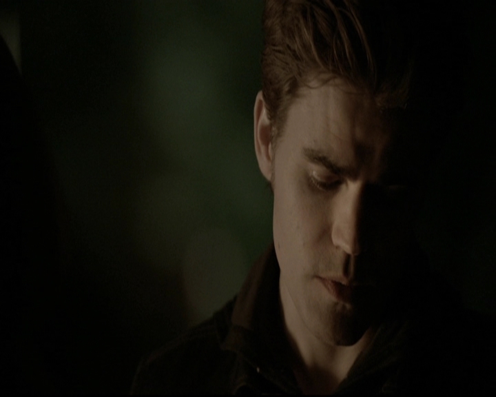 VampireDiariesWorld-dot-org_5x20WhatLiesBeneath2092.jpg